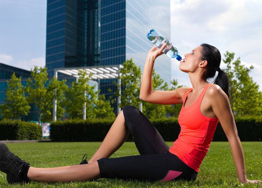 Можно ли пить воду после тренировки | полезные советы