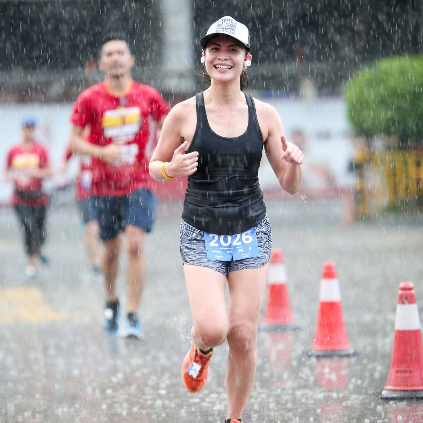 Бег в дождь: как одеваться, чтобы не простыть - "марафонец"